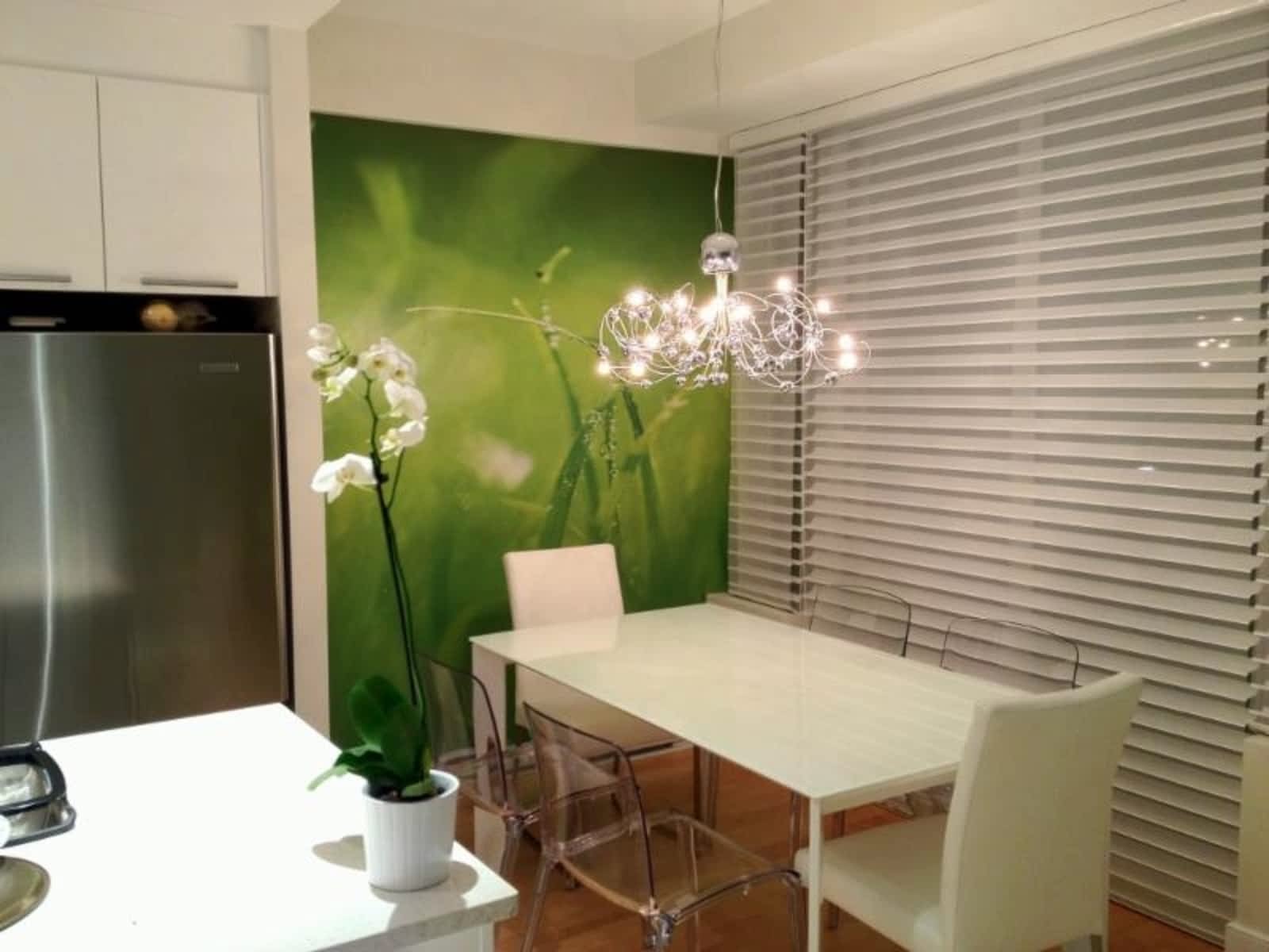 Pose de papier peint résidentiel sur mesure